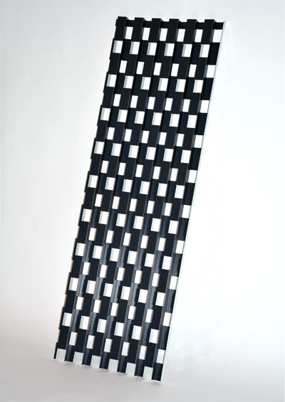 Meandrov&yacute; profil, individu&aacute;lně perforovan&yacute;